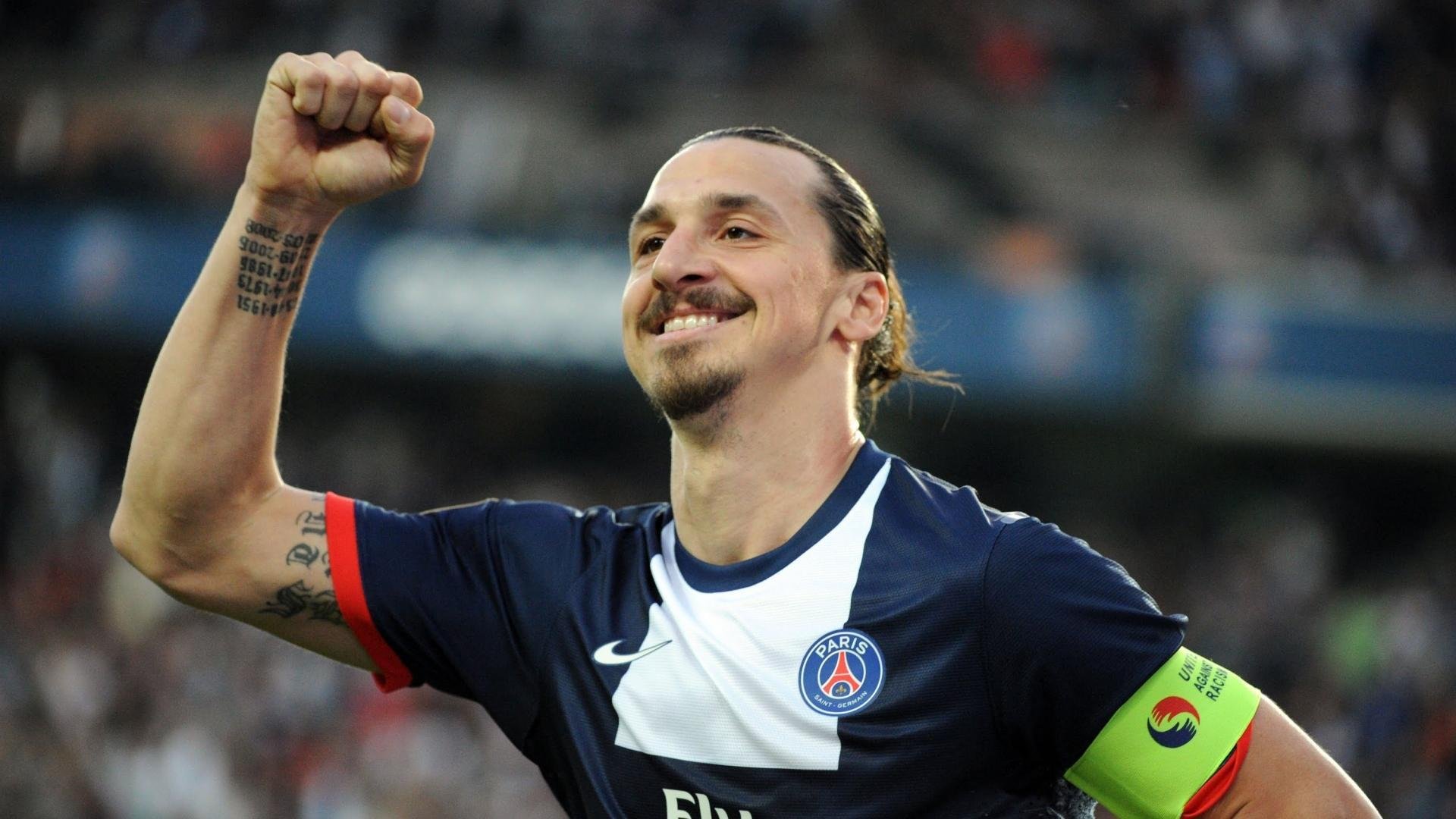 从阿拉巴的闪耀到伊朗的坚韧—足球场上个人与集体的双重奏鸣