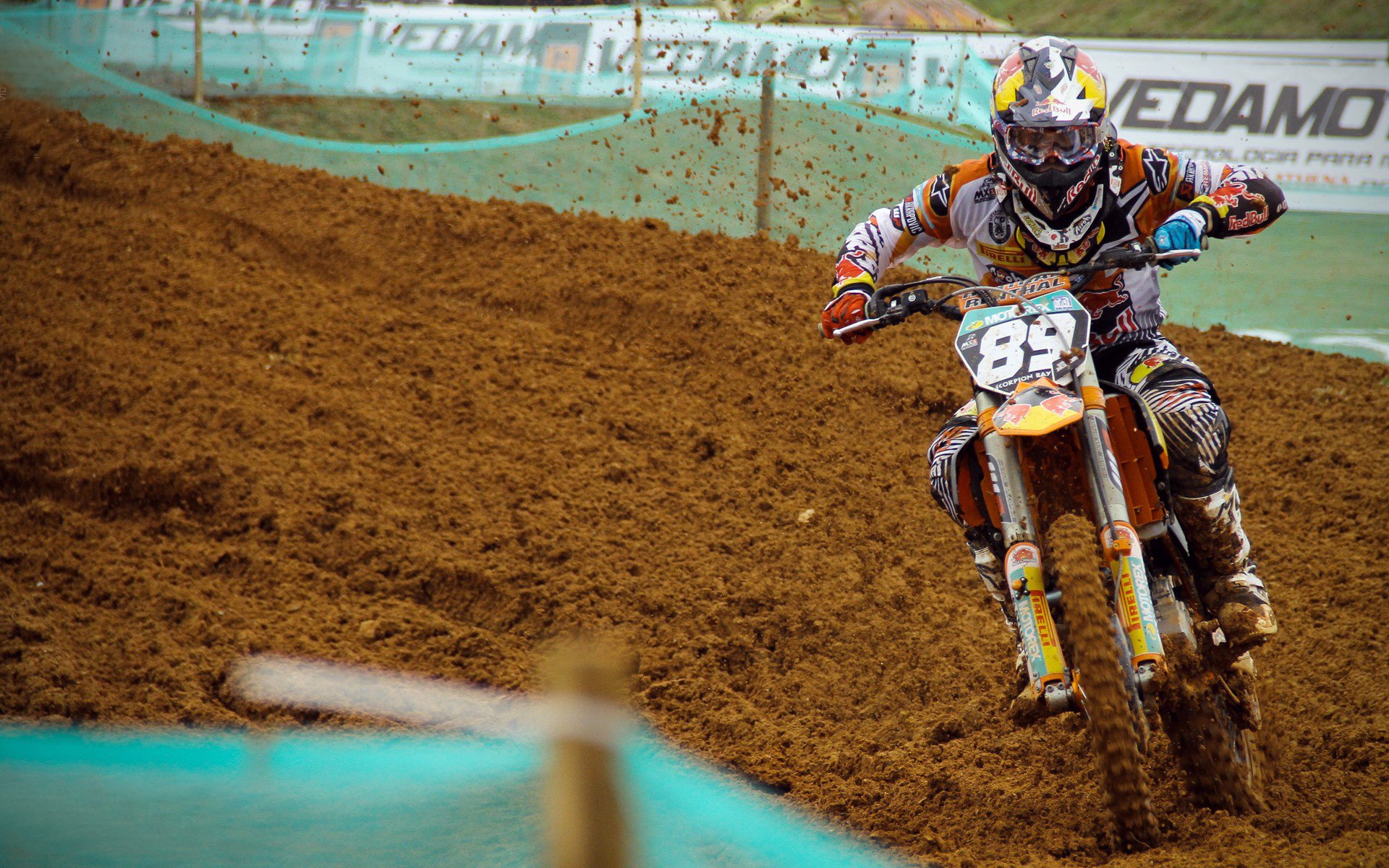 智利火力压制突尼斯，阿拉巴成为关键先生